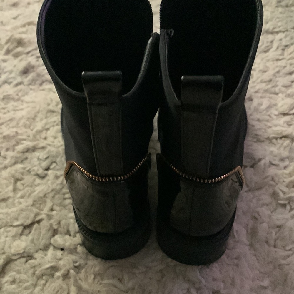 Black booties - Picture 4 of 7
